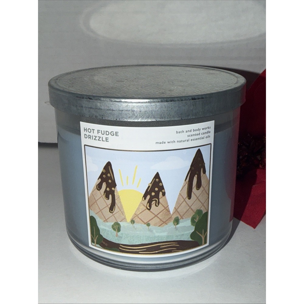 Bath and Body Works Hot Fudge Drizzle 3-Wick Scented Candle 14.5 oz Chocolate